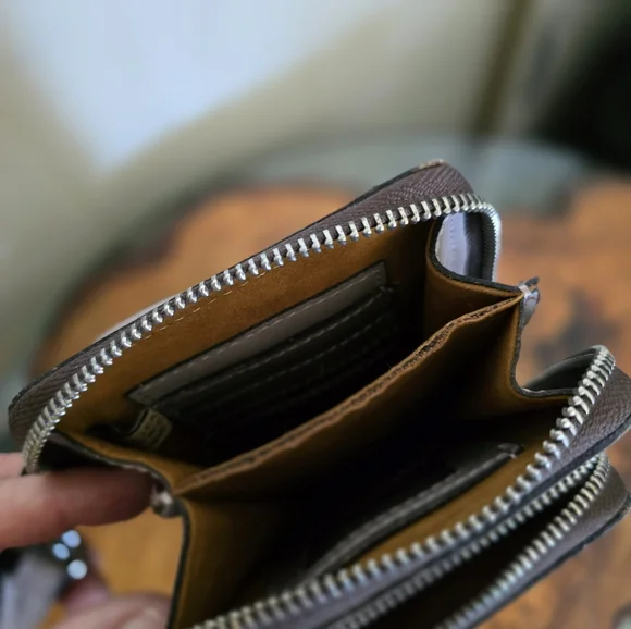 Patricia Nash Western Floral Embossed Crossbody Bag - Picture 4 of 7